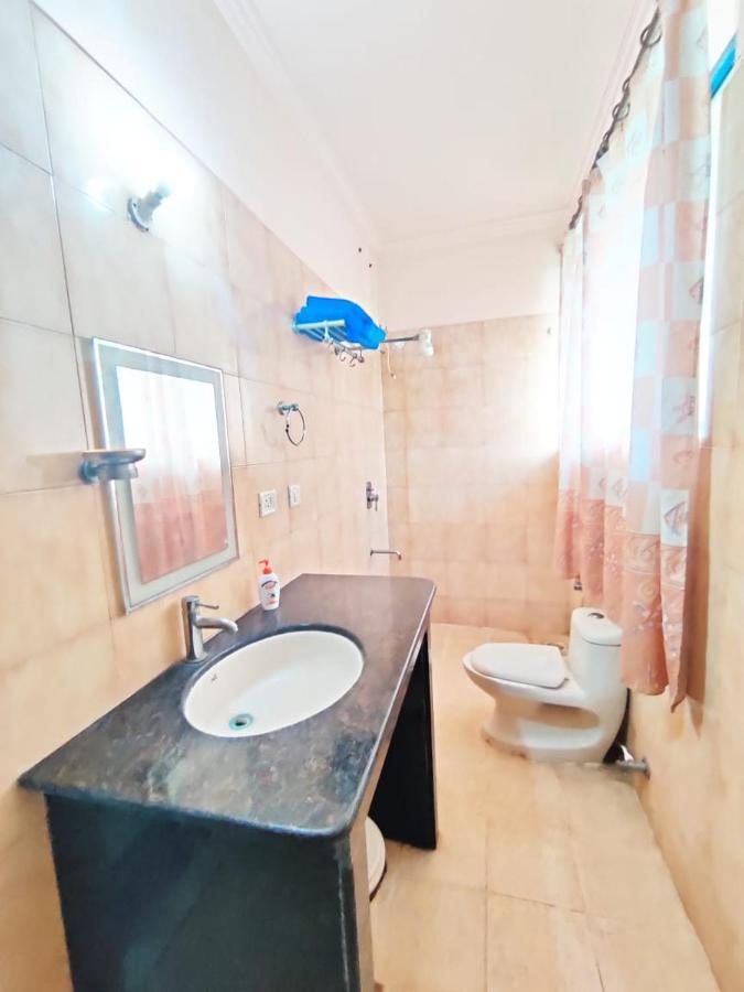 Amazing Hilltop 4 Bhk Villa With Private Pool Near 칸돌림 외부 사진
